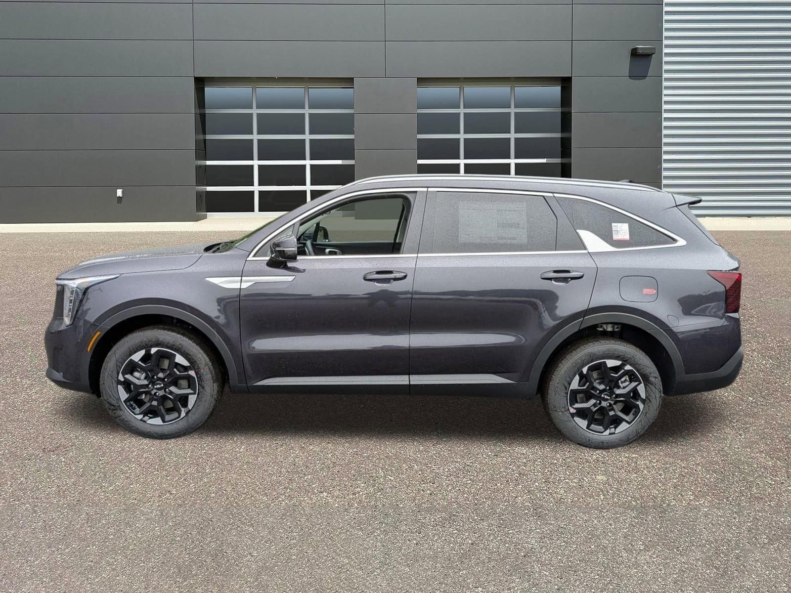 2025 Kia Sorento S - Photo 6