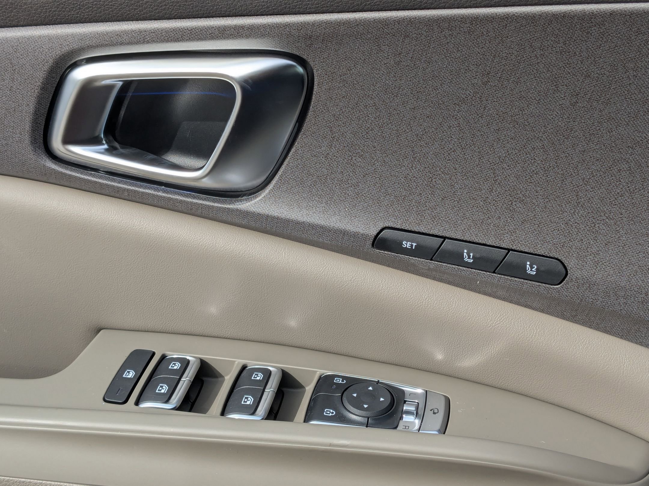 2026 Kia Carnival EX - Photo 11