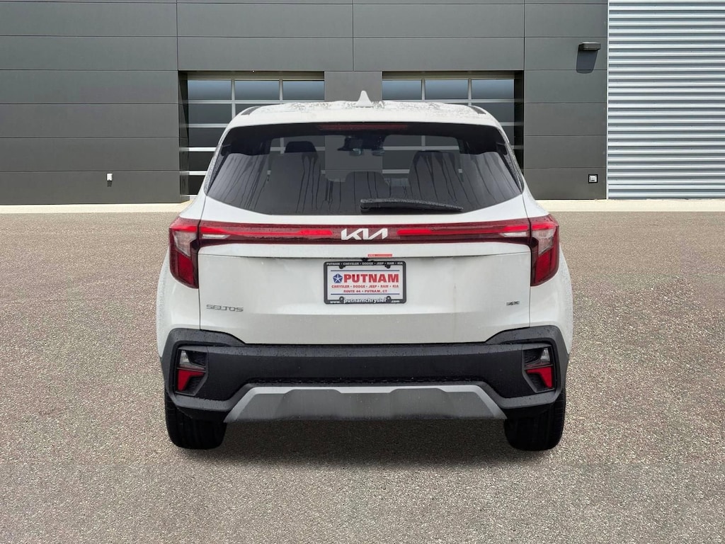 New 2026 Kia Seltos LX SUV
