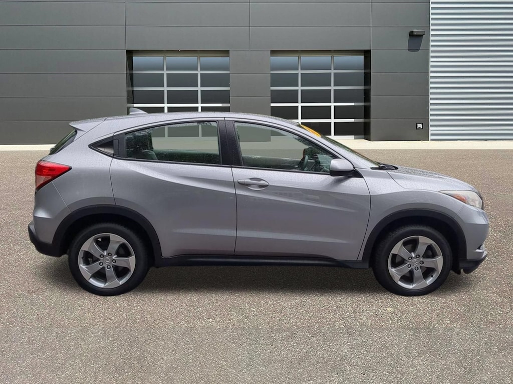 Used 2017 Honda HR-V LX AWD SUV