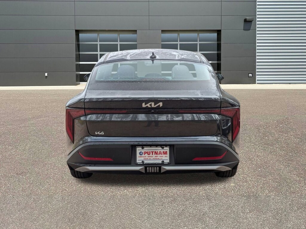New 2025 Kia K4 LXS Sedan