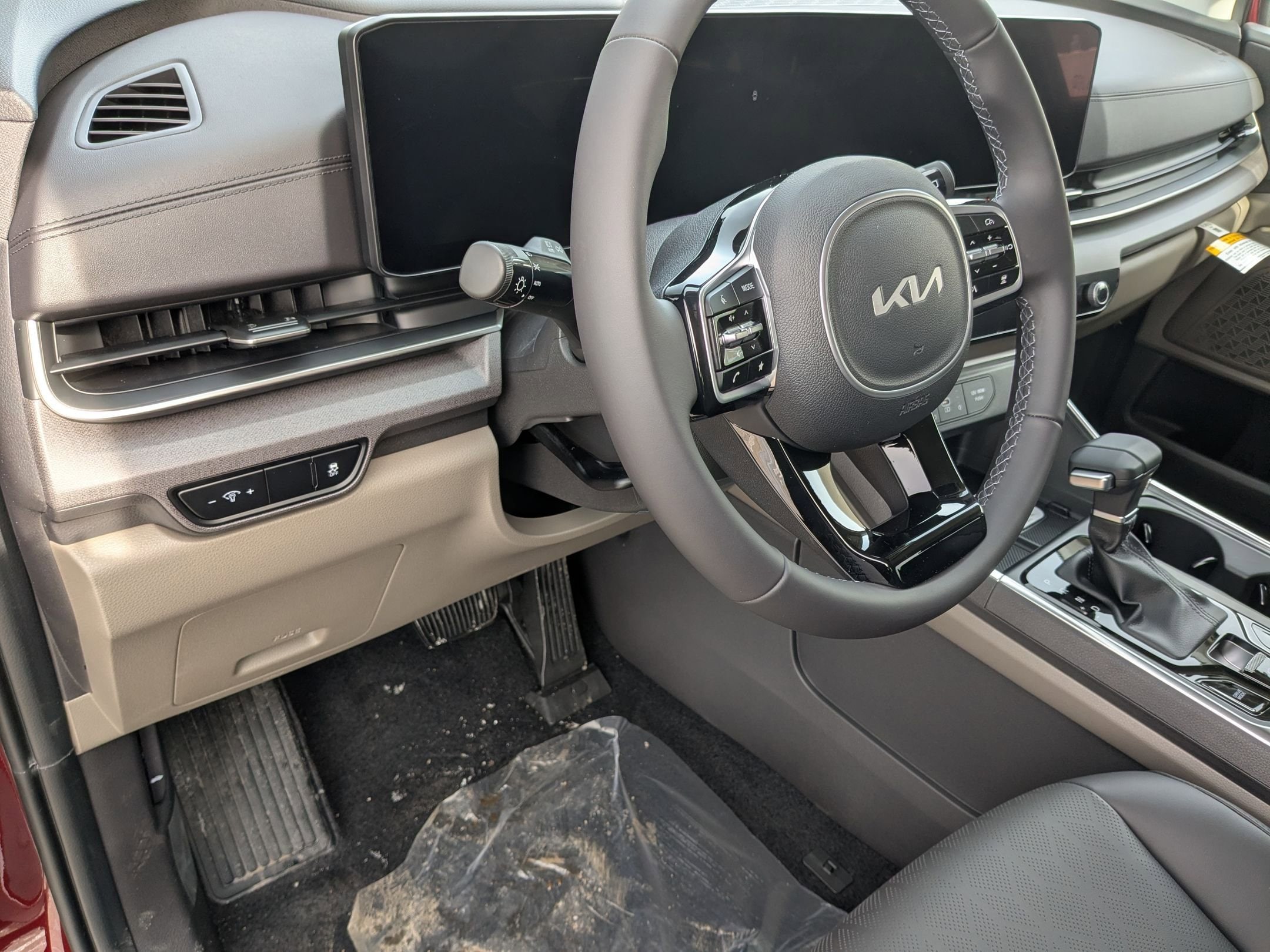 2026 Kia Carnival EX - Photo 14