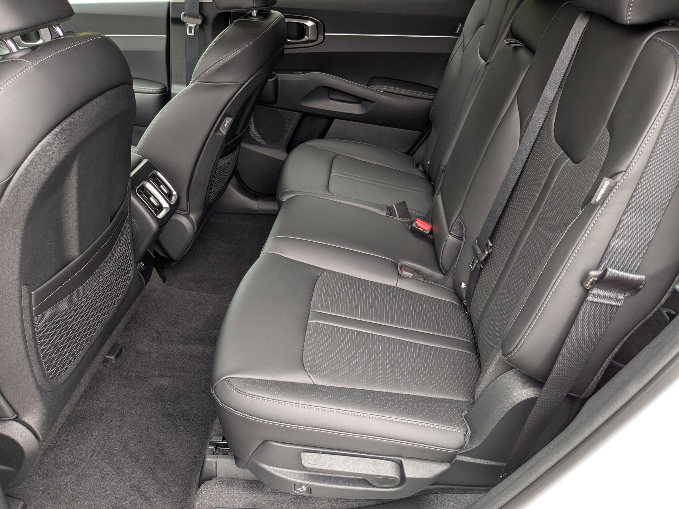 2025 Kia Sorento S - Photo 28