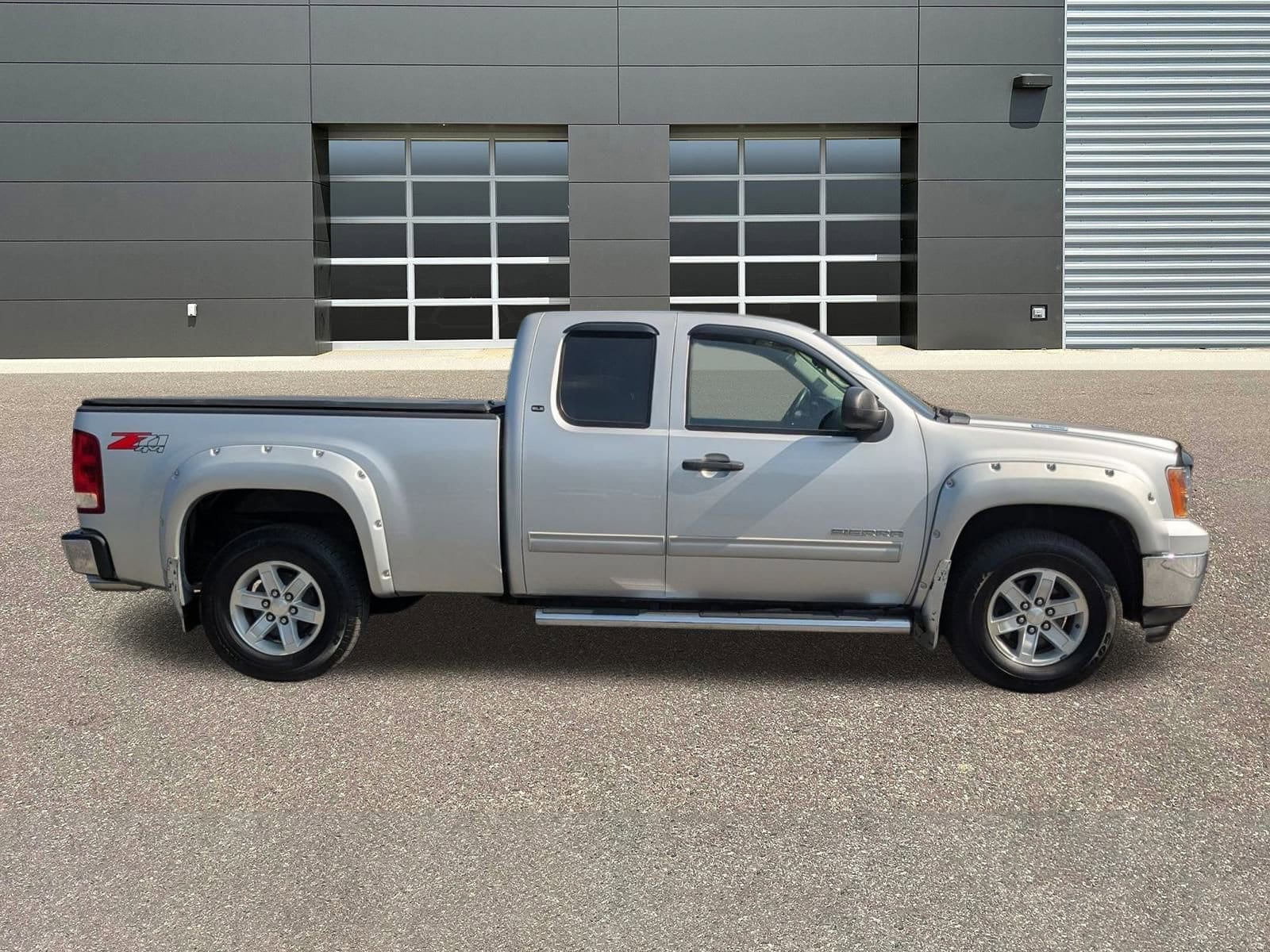 Used 2012 GMC Sierra 1500 SLE with VIN 1GTR2VE78CZ288855 for sale in Putnam, CT