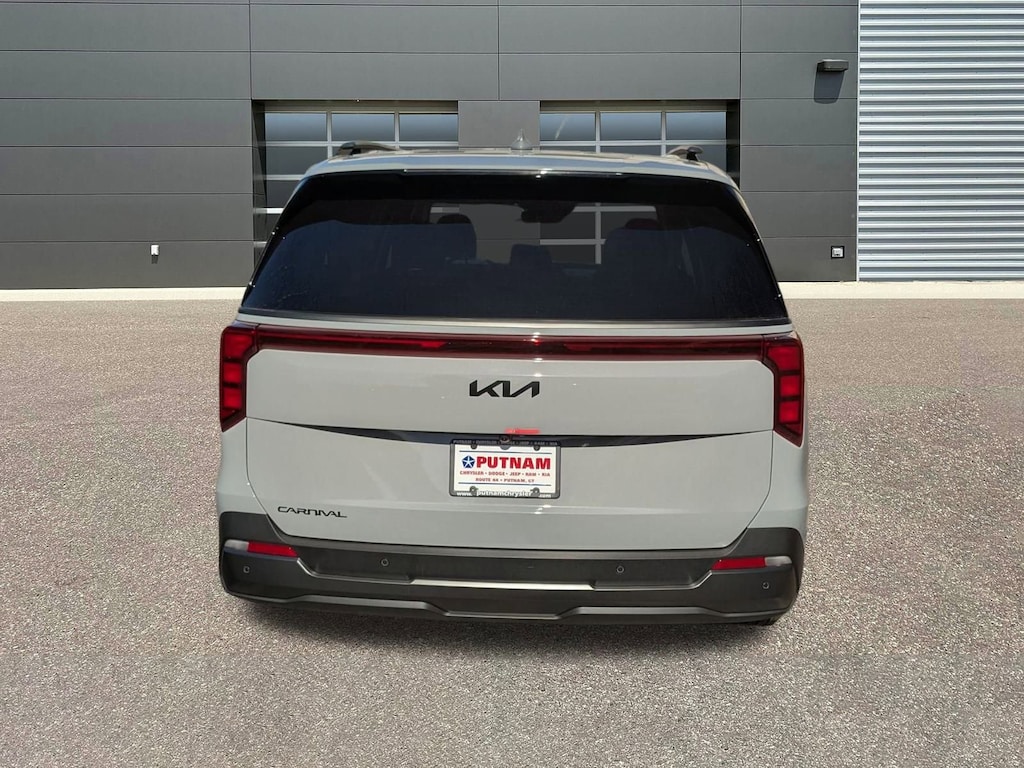 New 2026 Kia Carnival SX Van Passenger Van