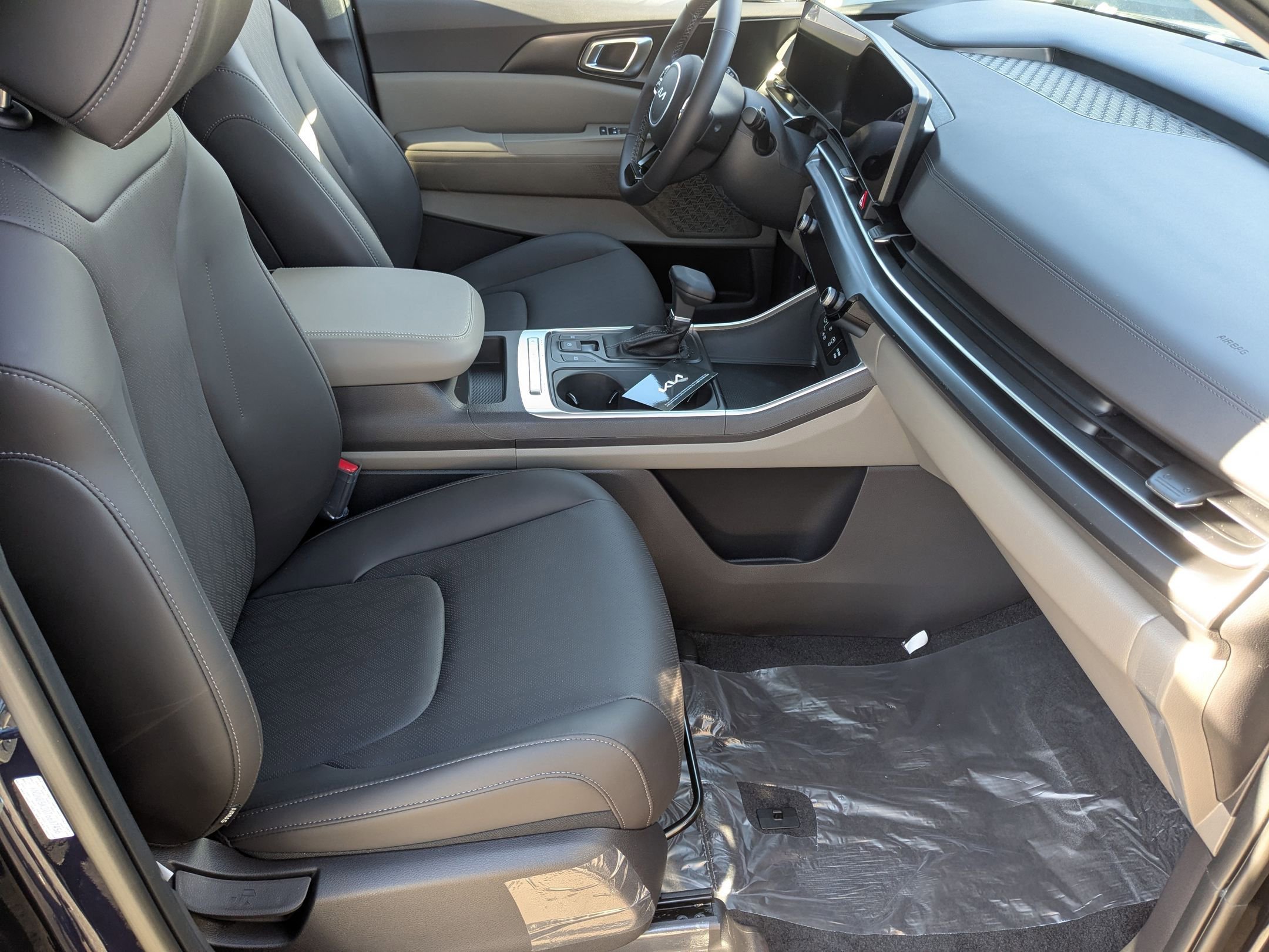 2026 Kia Carnival LXS - Photo 30