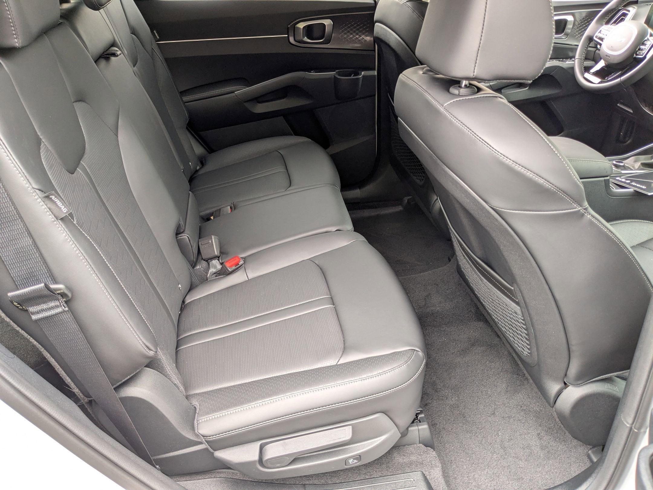 2025 Kia Sorento S - Photo 32