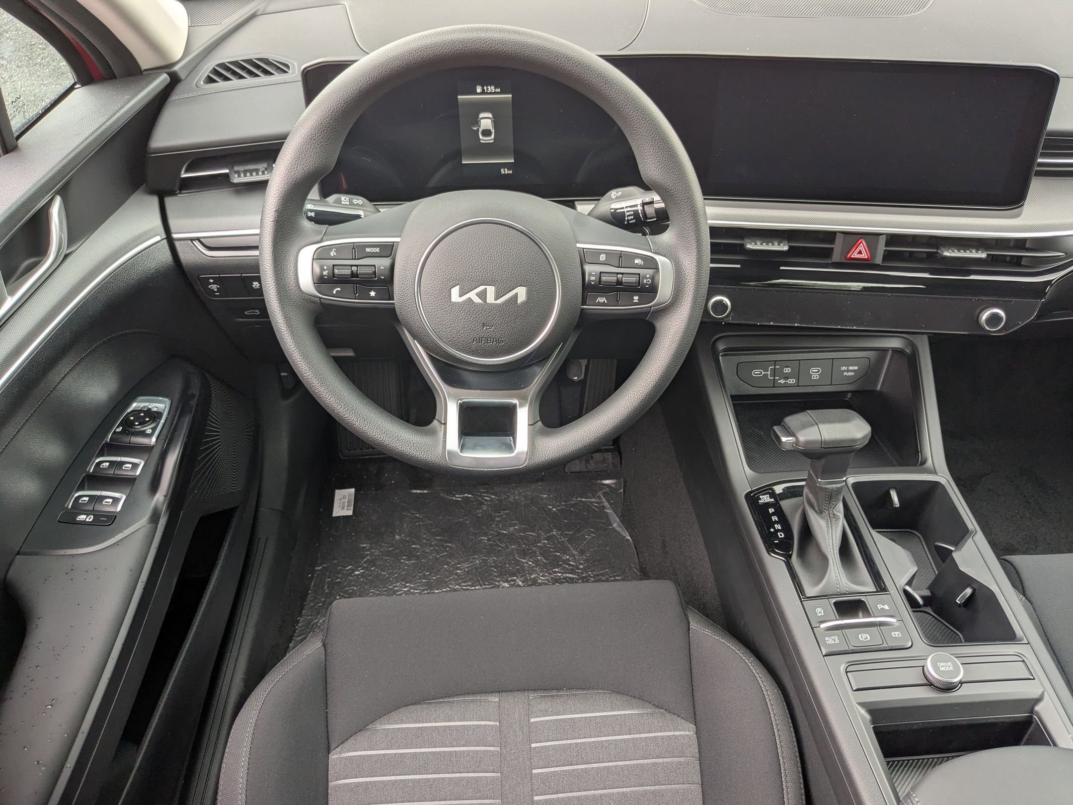 2025 Kia K5 LXS - Photo 24