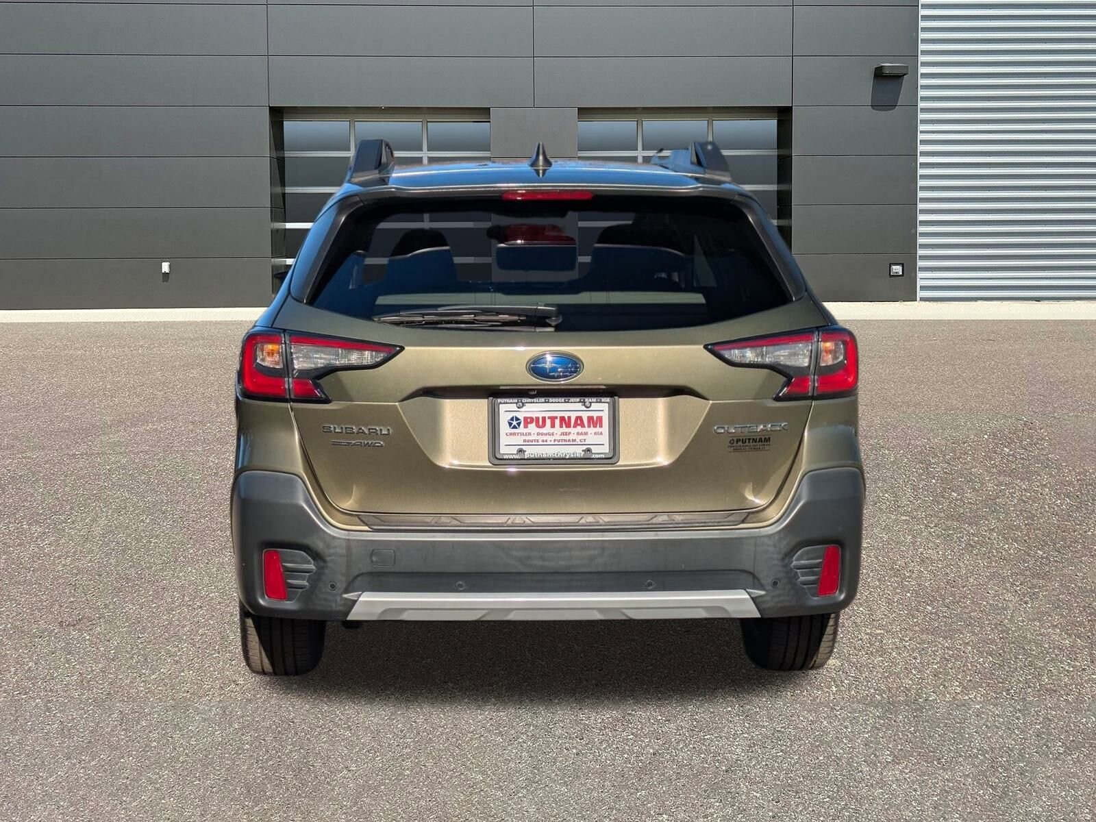 2022 Subaru Outback Limited photo 4