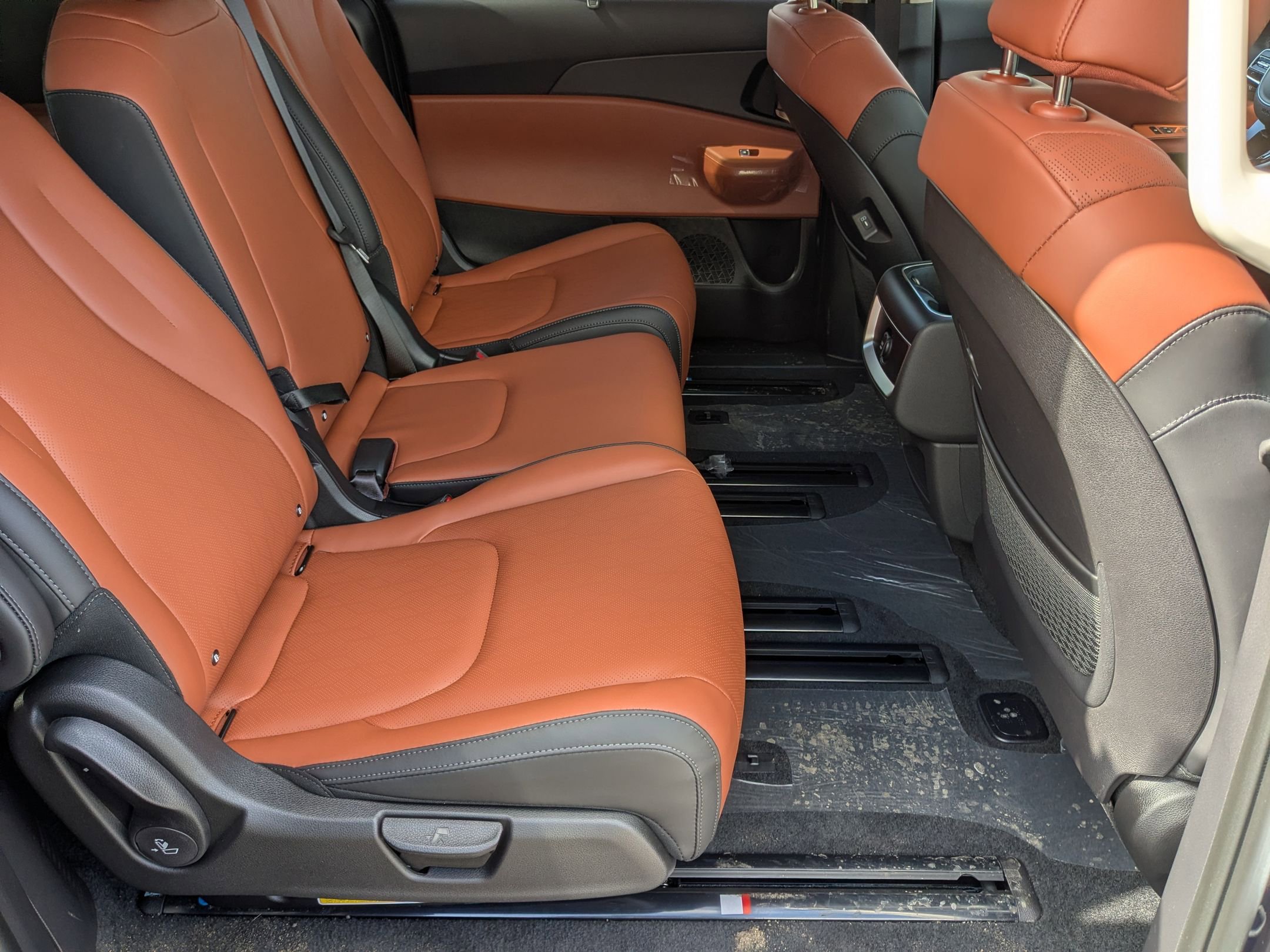 2026 Kia Carnival EX - Photo 30
