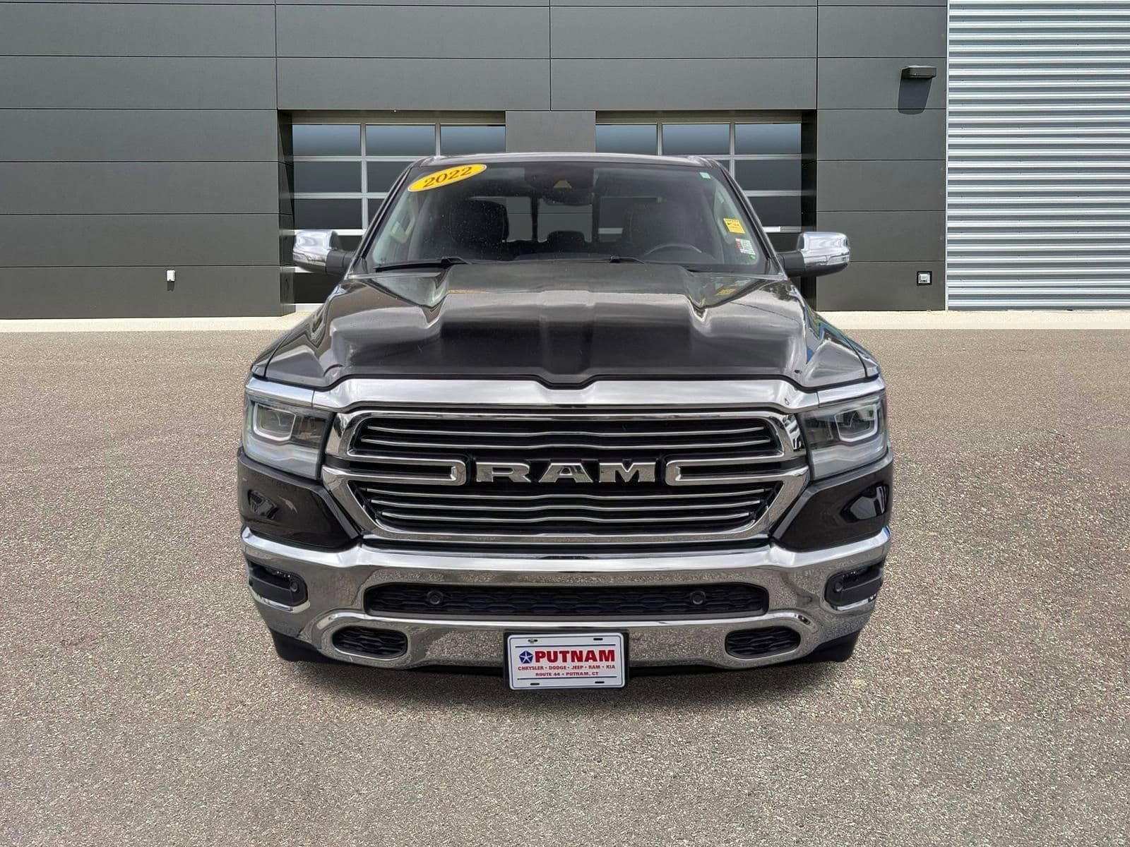 2022 Ram 1500 Laramie photo 3