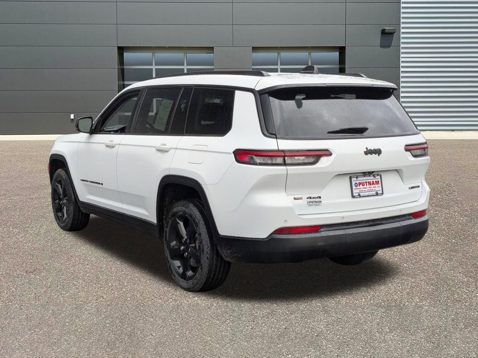 2022 Jeep New Grand Cherokee Limited photo 4