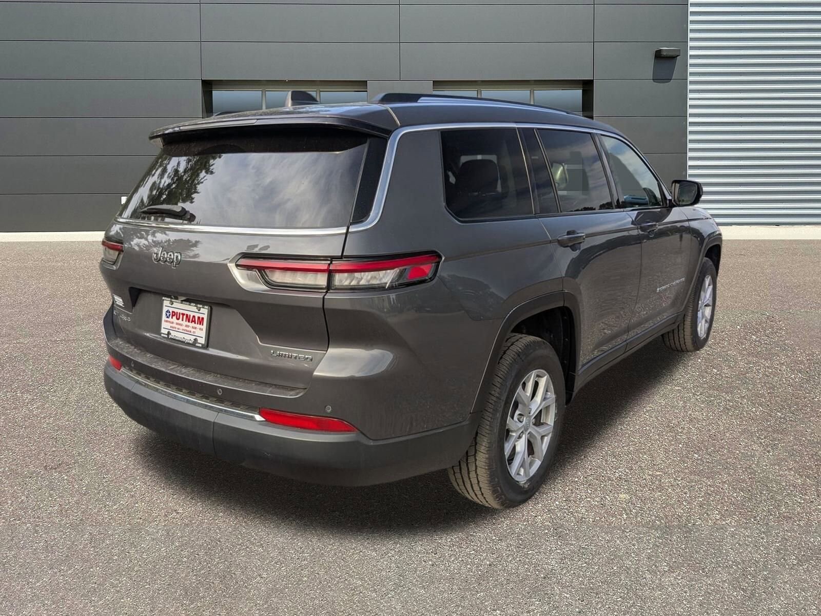 2021 Jeep Grand Cherokee Limited photo 3