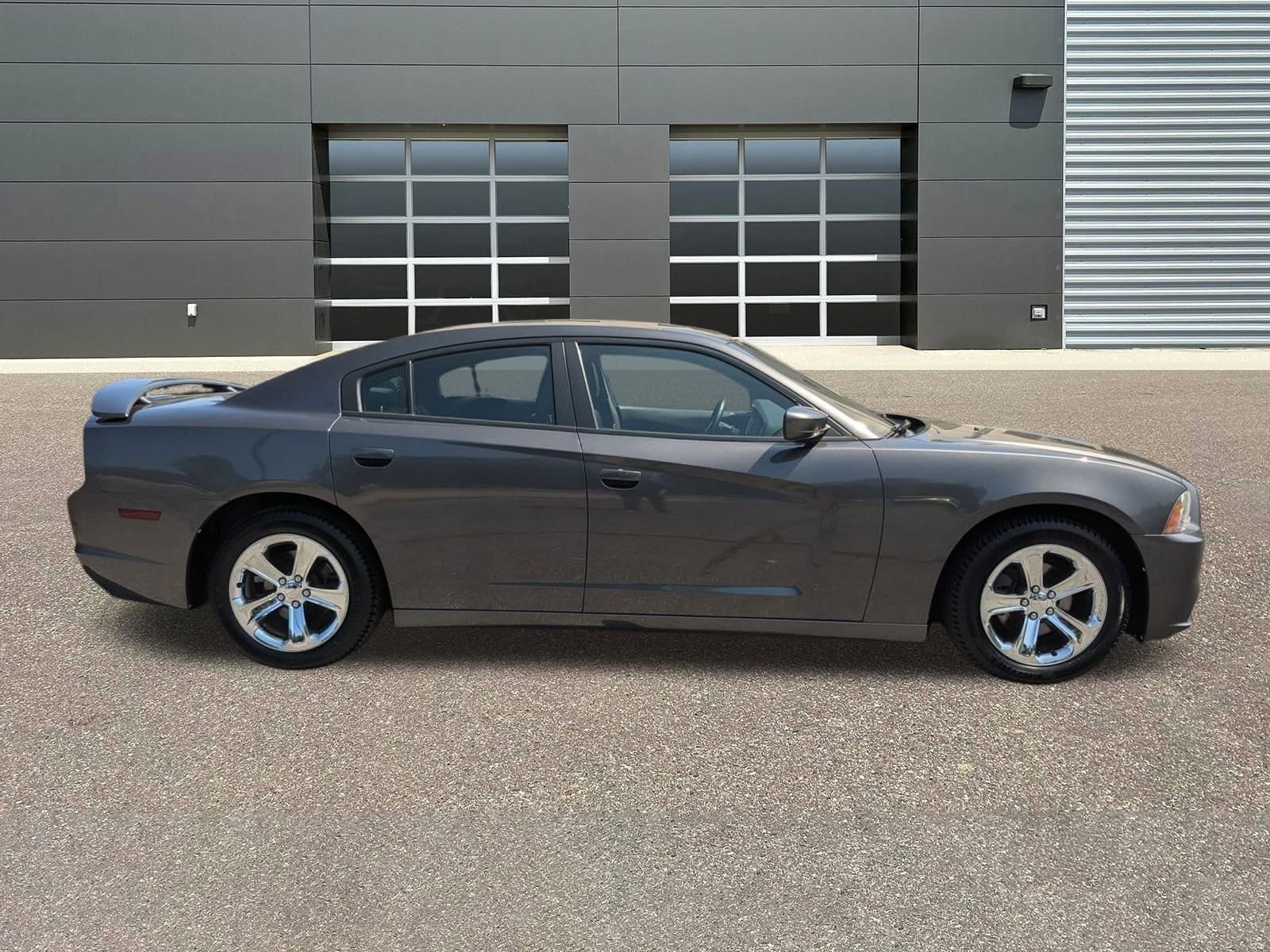Used 2013 Dodge Charger SXT with VIN 2C3CDXHG3DH547796 for sale in Putnam, CT