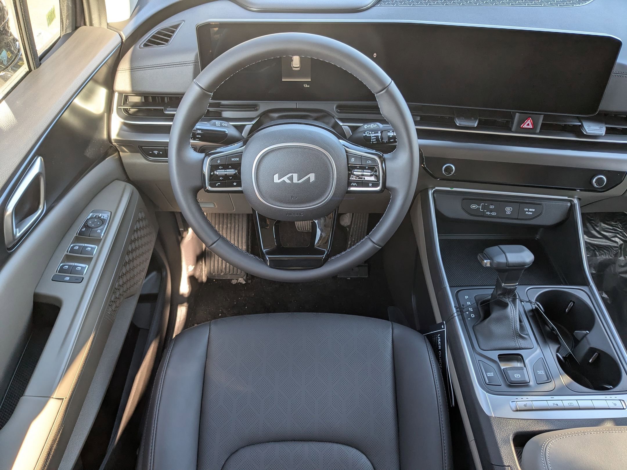 2026 Kia Carnival LXS - Photo 26