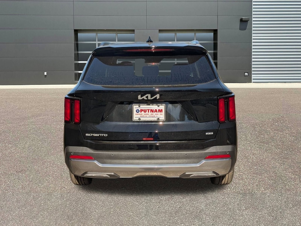 New 2026 Kia Sorento S SUV