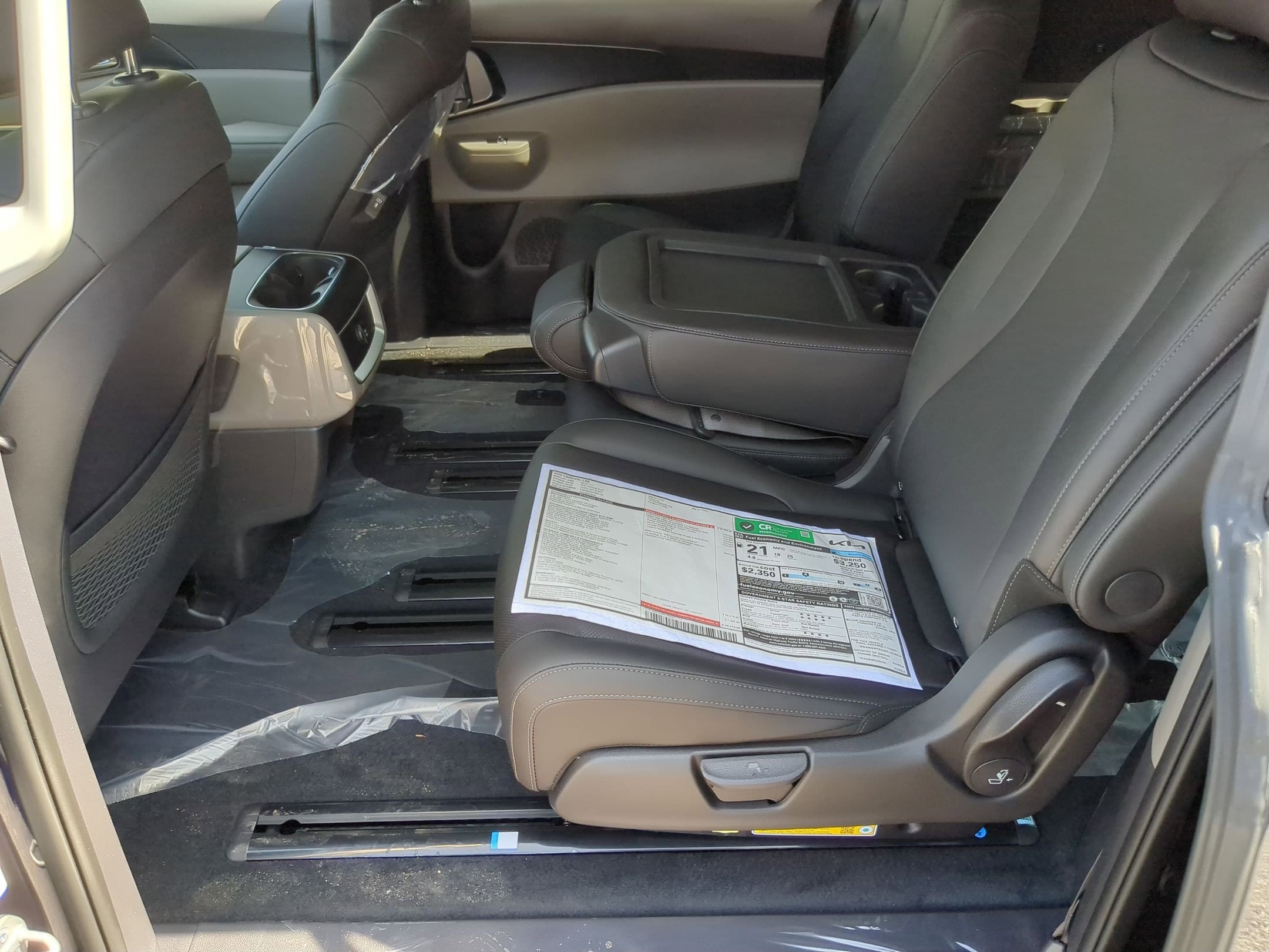 2026 Kia Carnival LXS - Photo 16