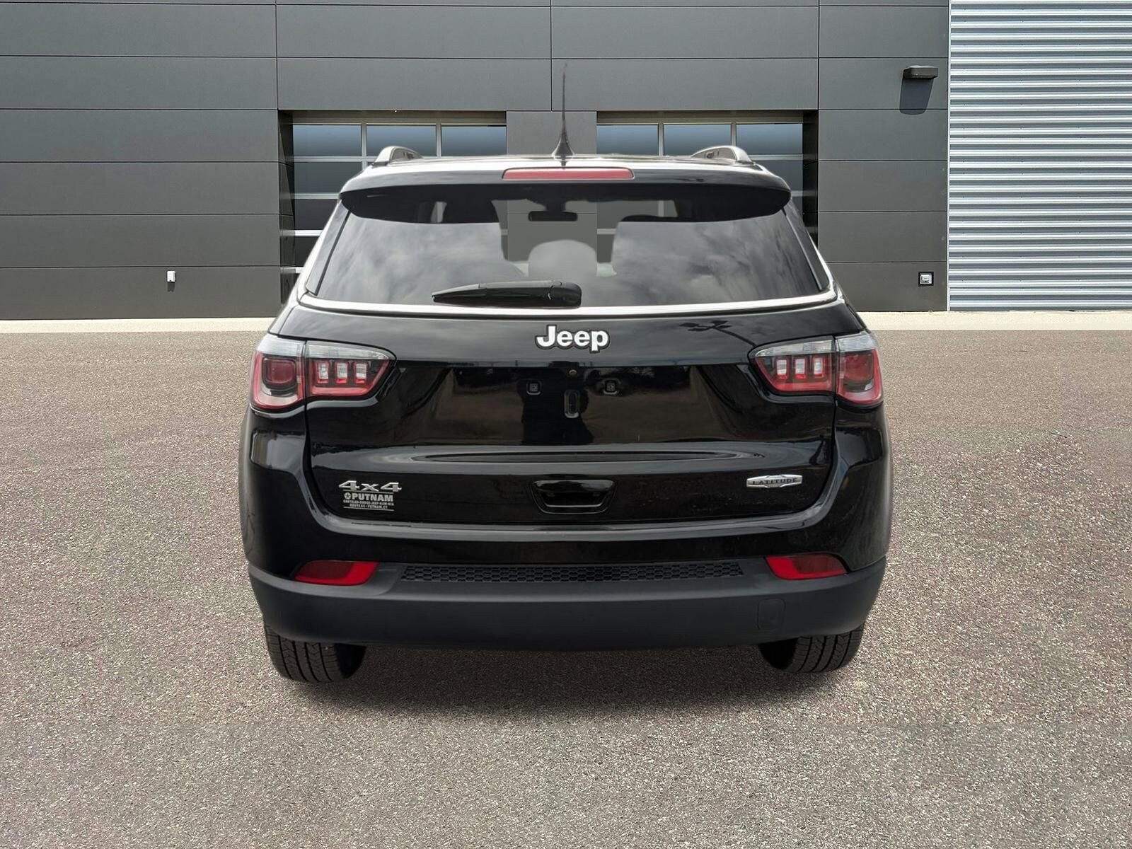 2019 Jeep Compass Latitude photo 3