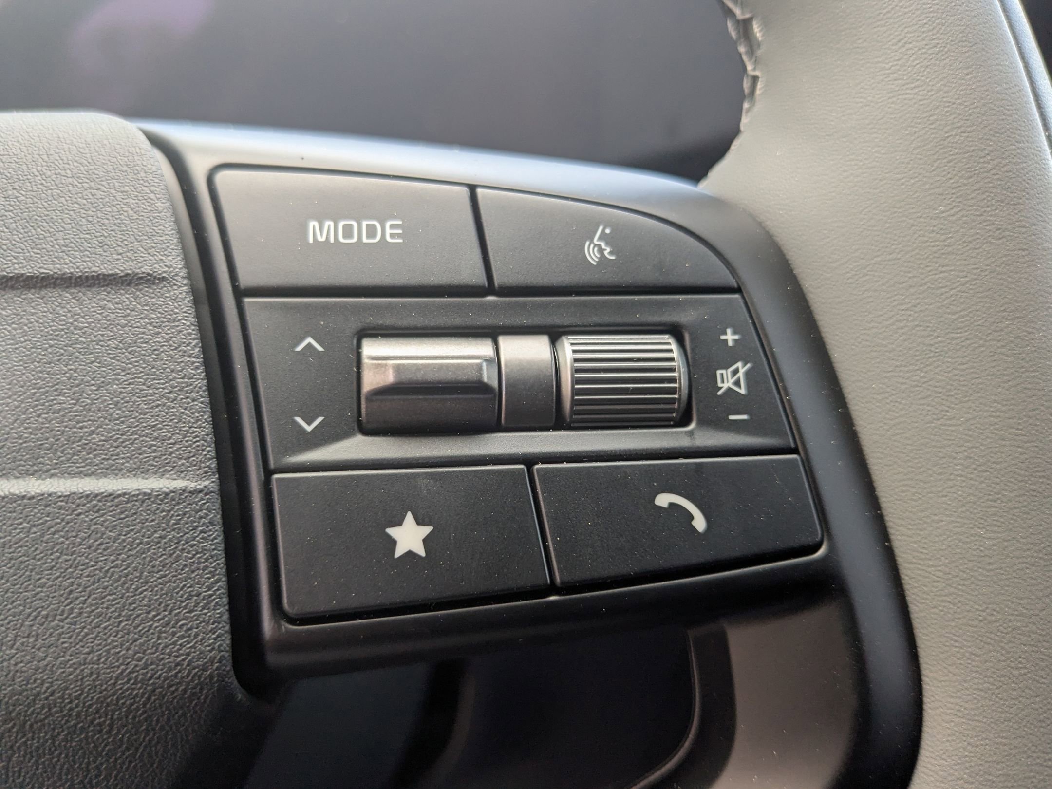 2025 Kia EV6 Wind - Photo 17
