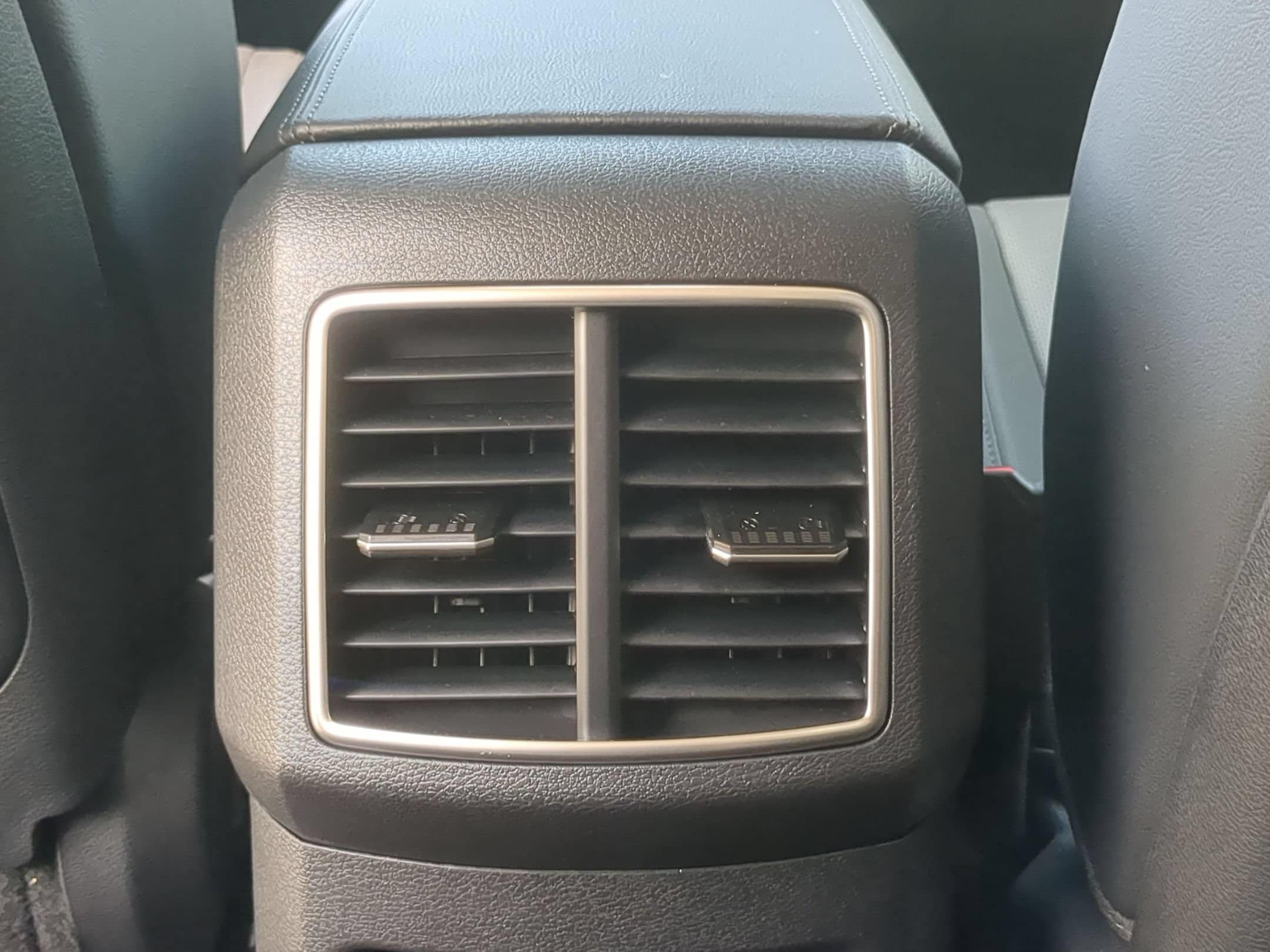 2026 Kia Sportage SX Prestige Hybrid - Photo 17