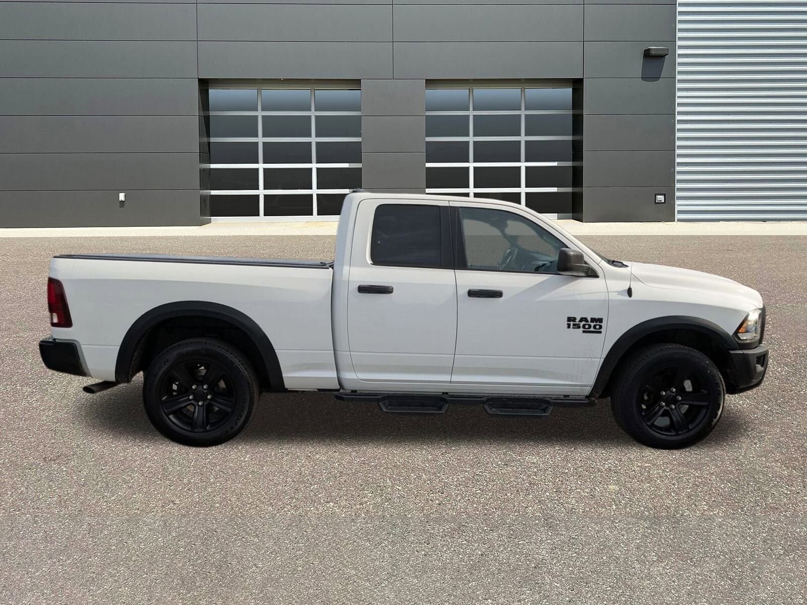 2022 Ram 1500 Classic SLT photo 2