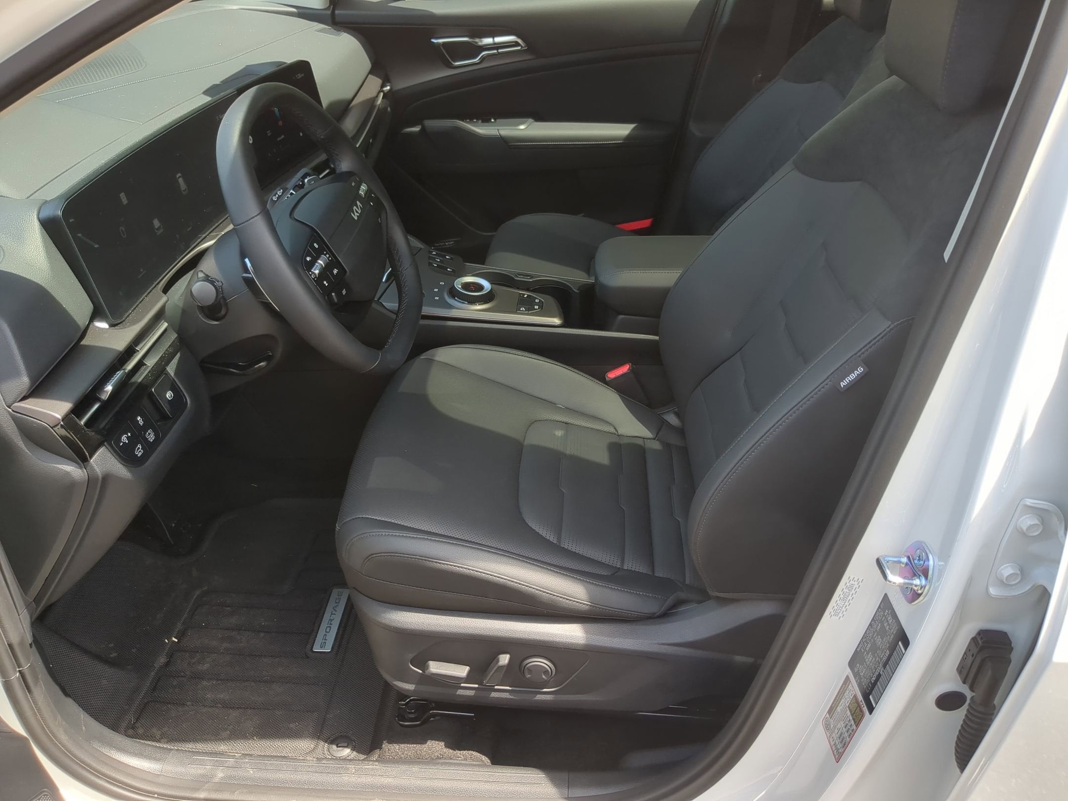 2026 Kia Sportage SX Prestige Hybrid - Photo 16