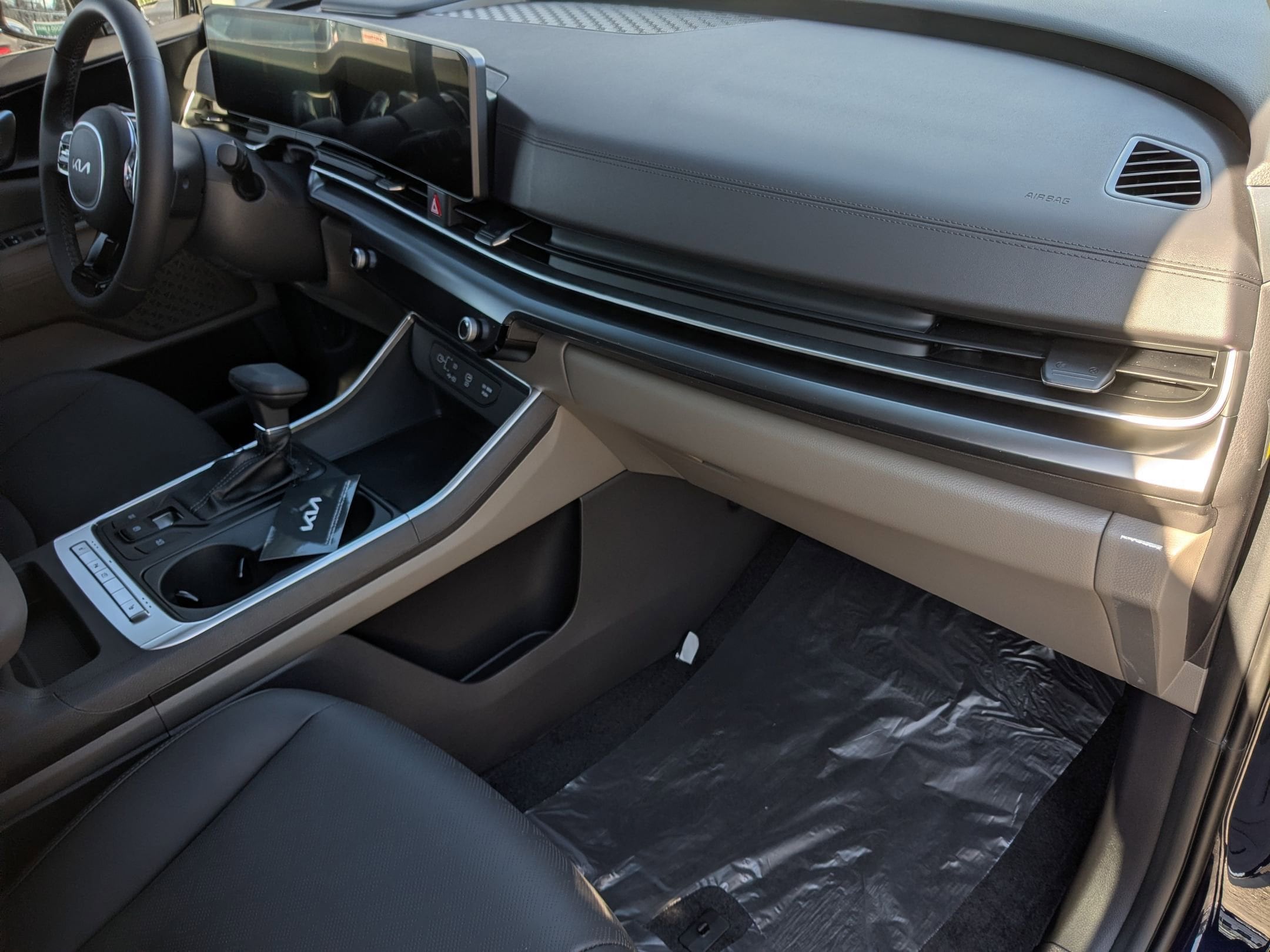 2026 Kia Carnival LXS - Photo 31