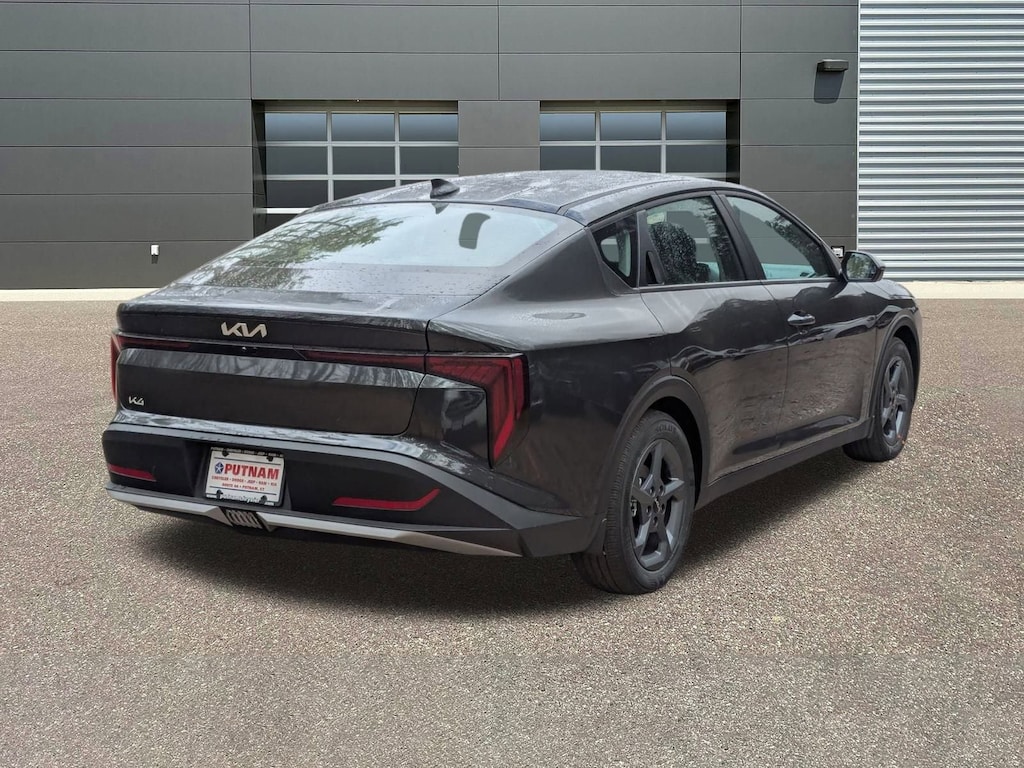 New 2025 Kia K4 LXS Sedan