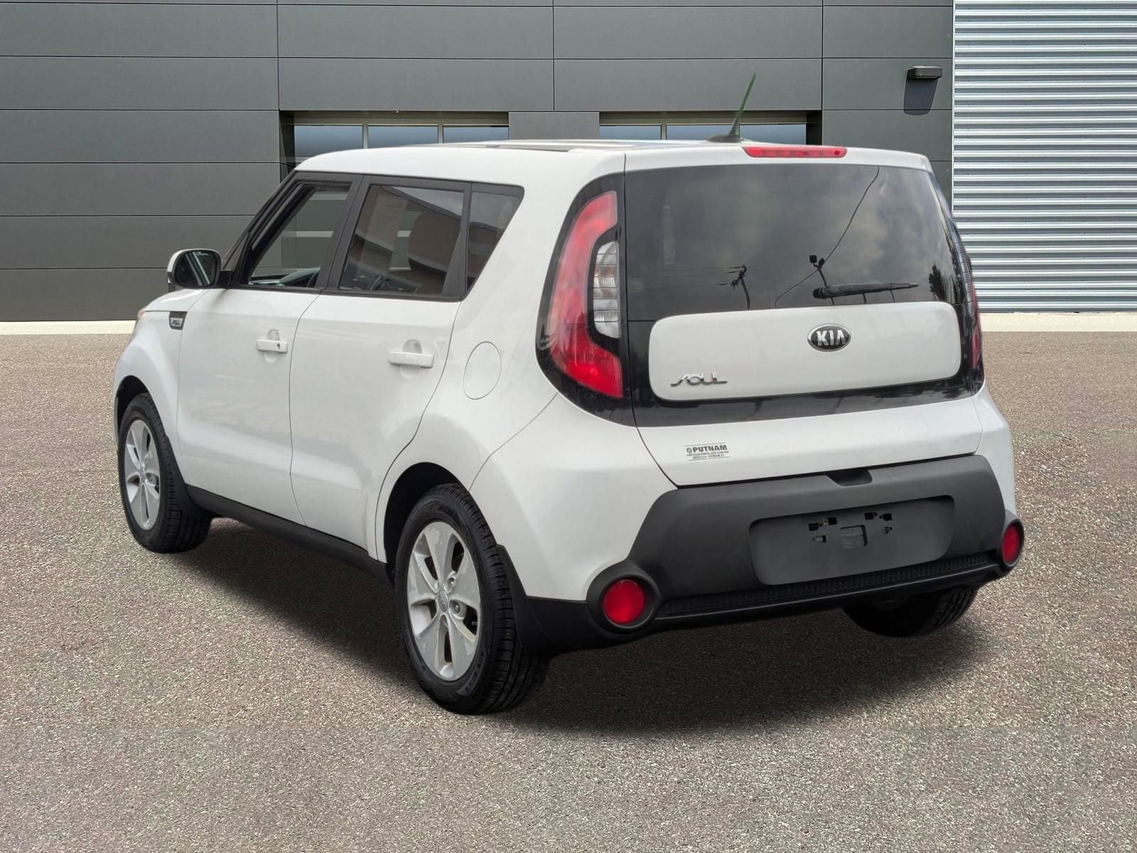 2016 Kia Soul Base FWD photo 4