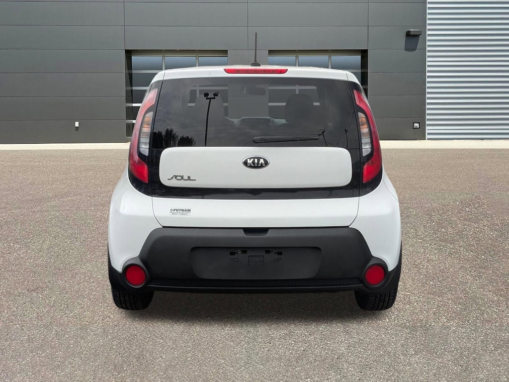 Used 2016 Kia Soul Base FWD Hatchback