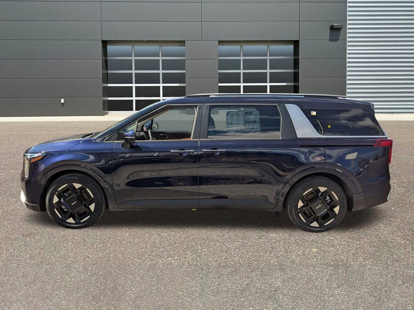 2026 Kia Carnival EX - Photo 6