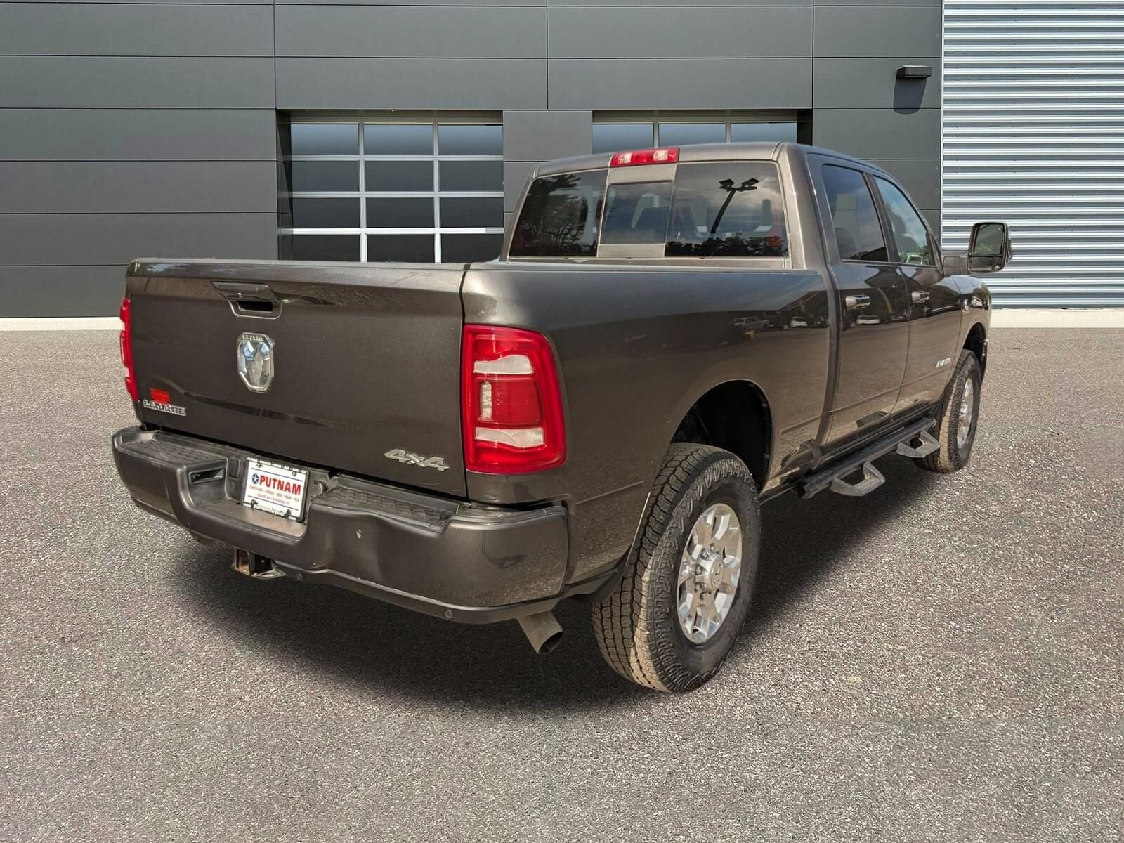 2024 Ram 2500 Laramie photo 3