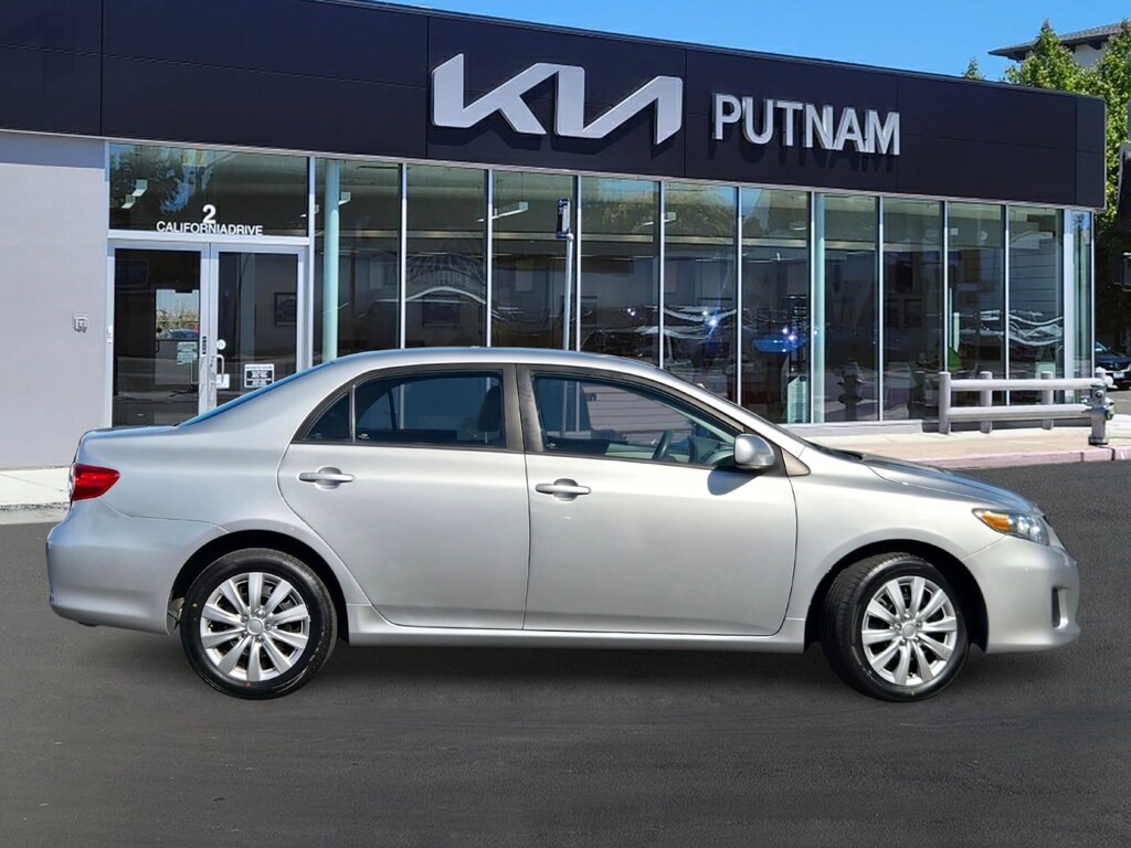 Used 2012 Toyota Corolla LE Sedan