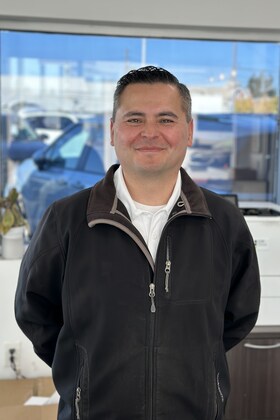 Staff member Francisco Ramirez from ID_4de323