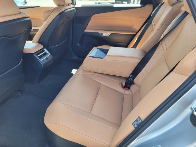 2026 Lexus ES BEV 350e Premium - Photo 6