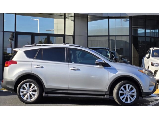 2015 Toyota RAV4 Limited photo 3