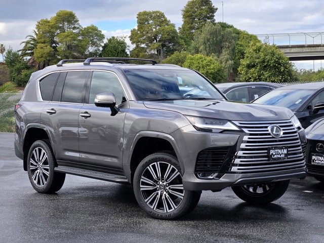 2026 Lexus LX Luxury's photo
