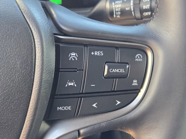2026 Lexus UX Hybrid 300h - Photo 11