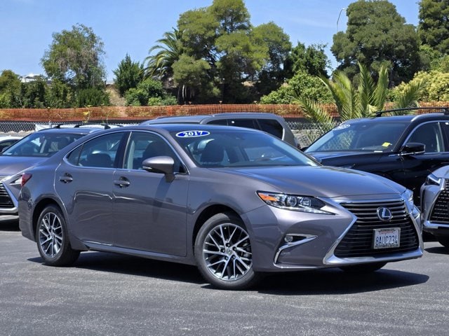 2017 Lexus ES 350 350's photo