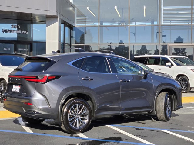 2025 Lexus NX 350h Premium photo 4