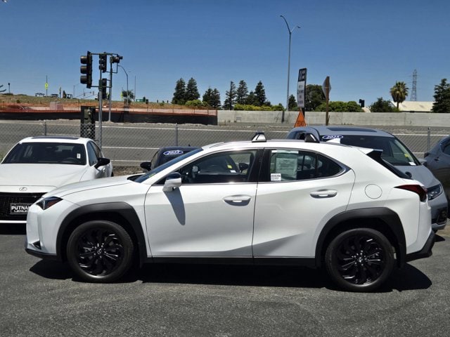 2026 Lexus UX Hybrid 300h - Photo 7