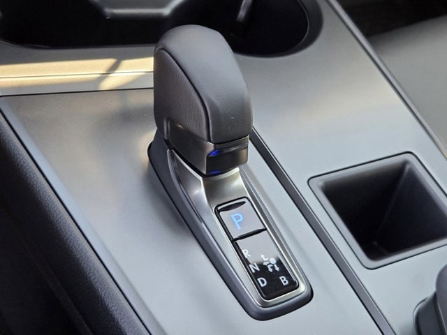 2026 Lexus UX Hybrid 300h - Photo 20