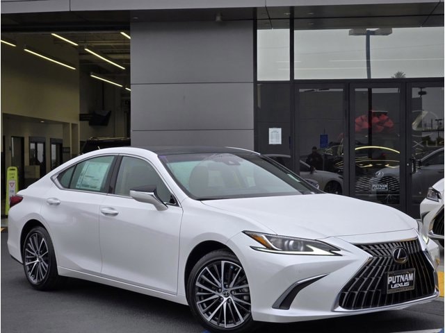 2025 Lexus ES 350's photo
