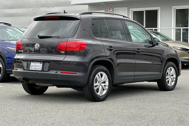 2016 Volkswagen Tiguan S photo 3