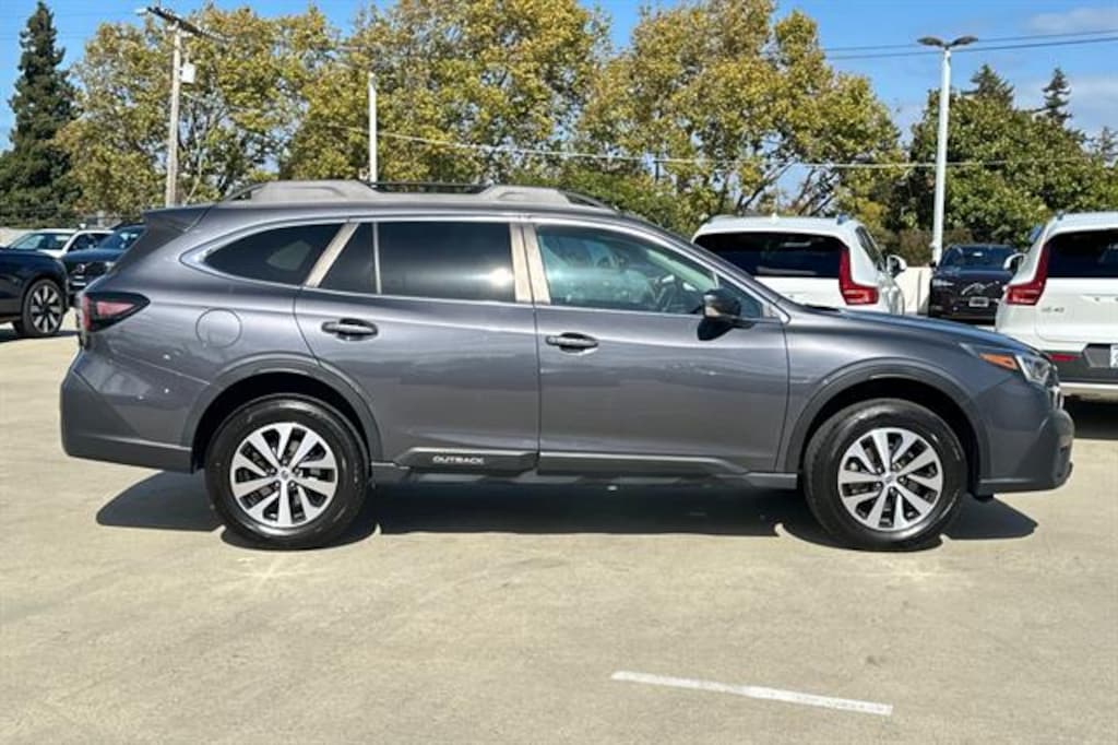 Used 2022 Subaru Outback Premium