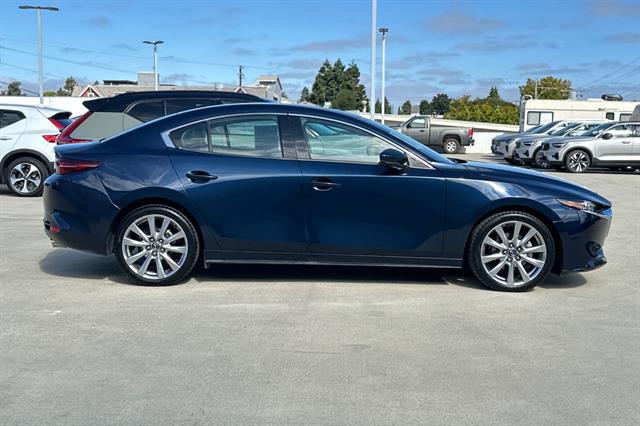 2020 Mazda Mazda3 Sedan Premium photo 2
