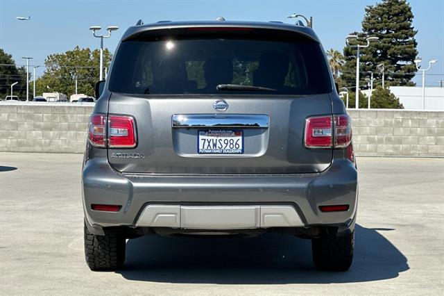 2017 Nissan Armada SV photo 4