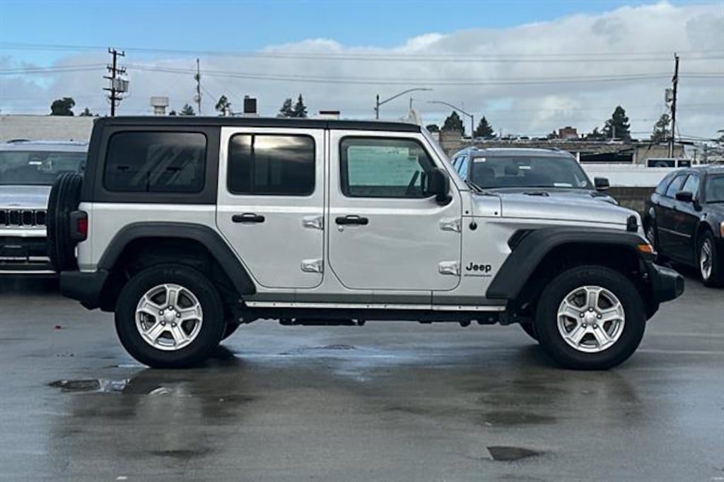 Used 2023 Jeep Wrangler 4DR 4WD