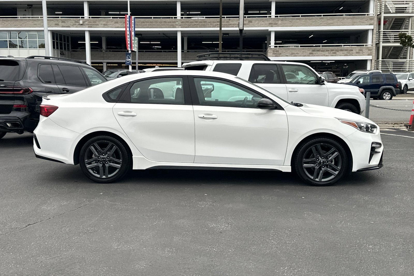 2021 Kia Forte GT-Line photo 2