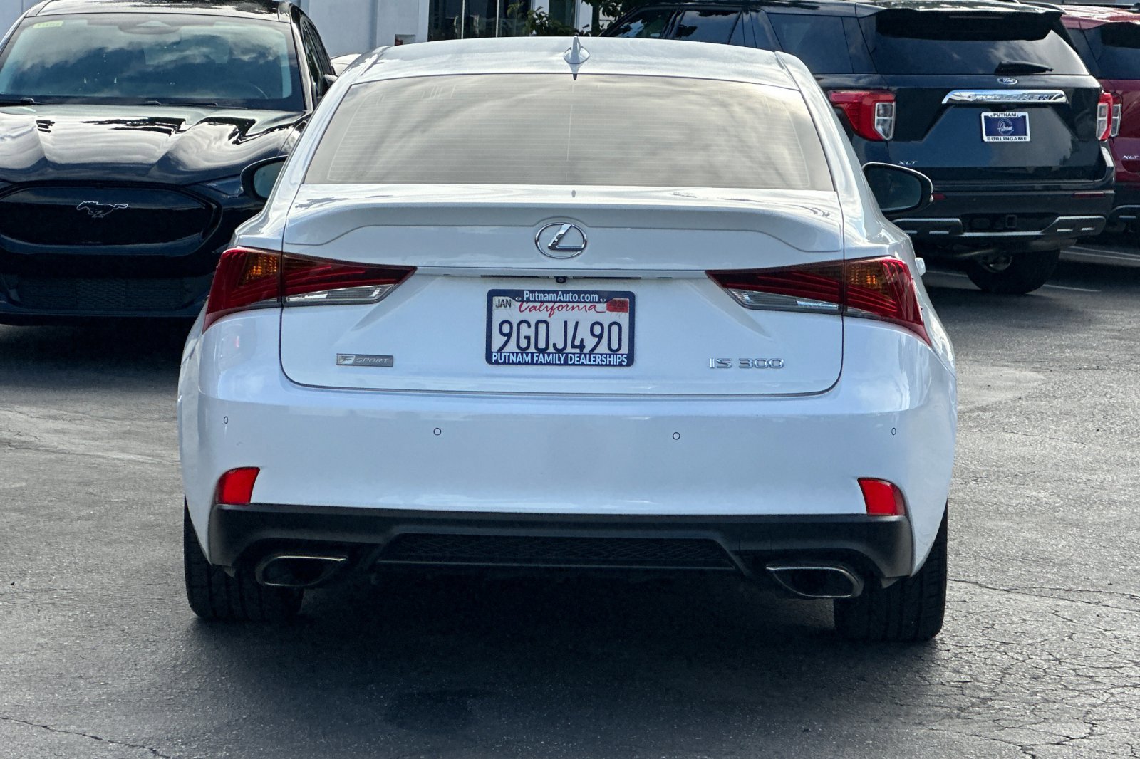 2019 Lexus IS 300 photo 4